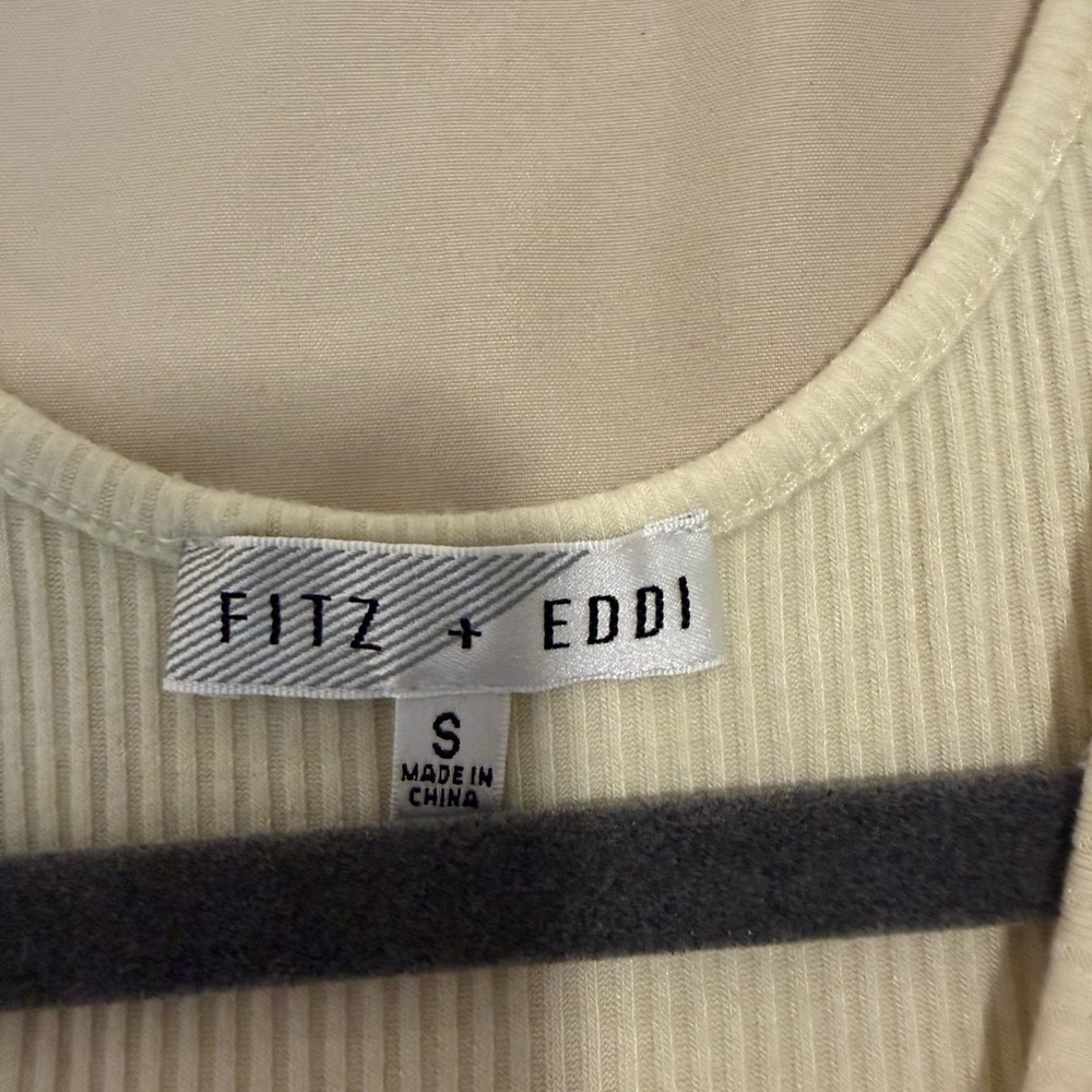 Cream Ruched Crop Top - Picture 2 of 2